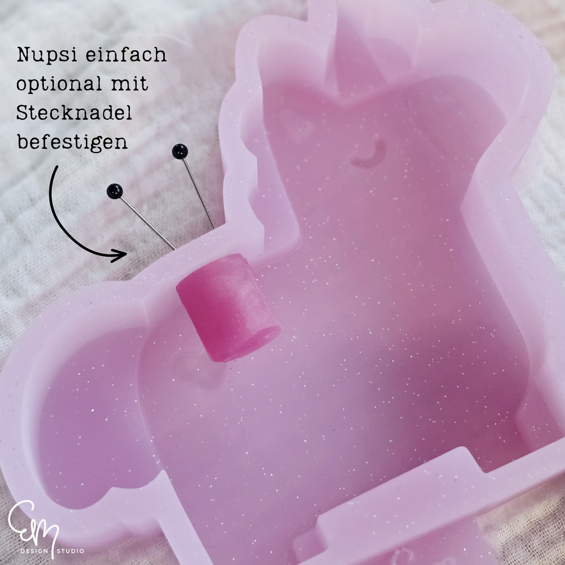 Silikonform - Süßes Einhorn mit Kerzenhalter Option (Nupsi)