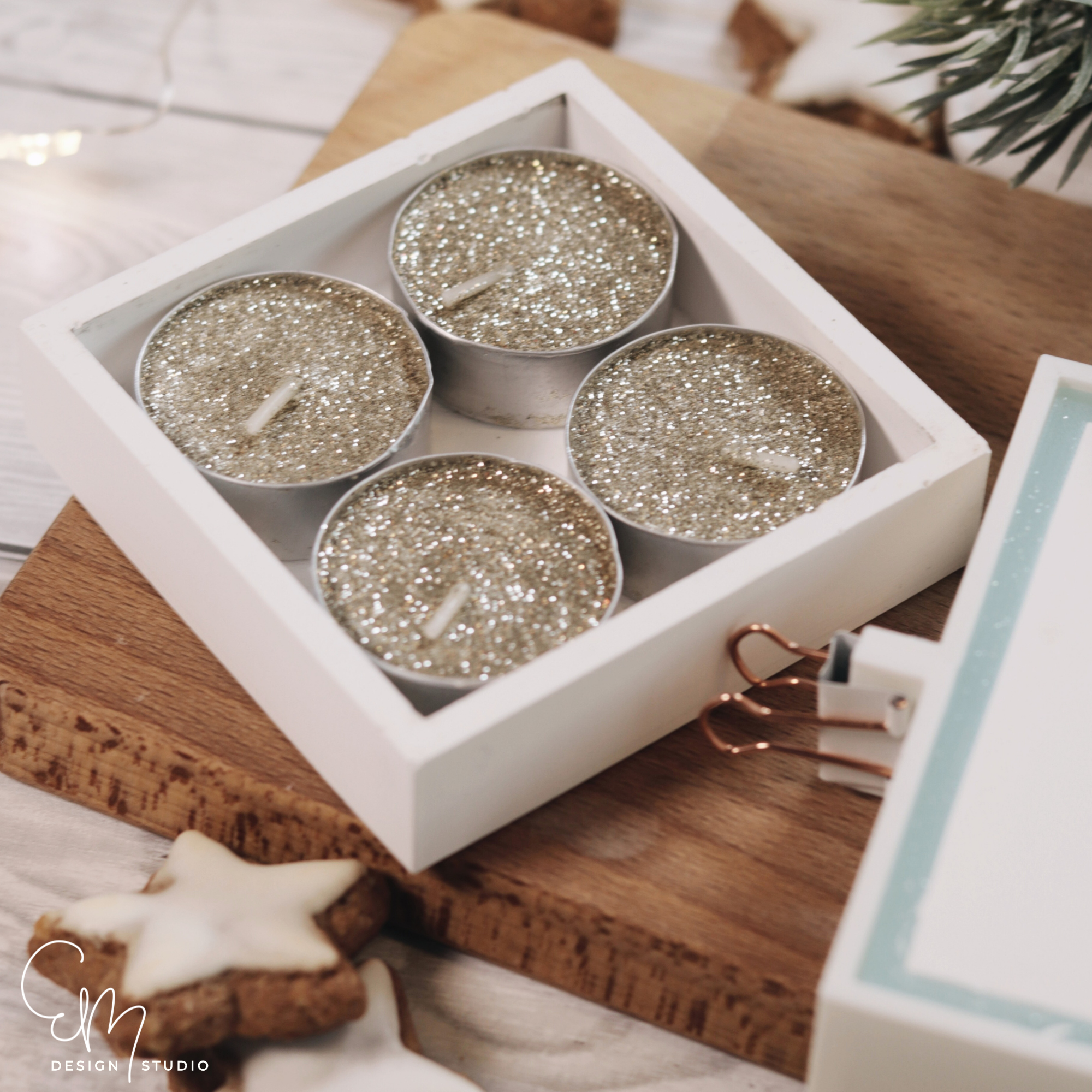 [NEU] Silikonform Teelicht Schatulle 4er - für 4 Teelichte oder andere kleine Gegenstände (inkl. Stabilisator)