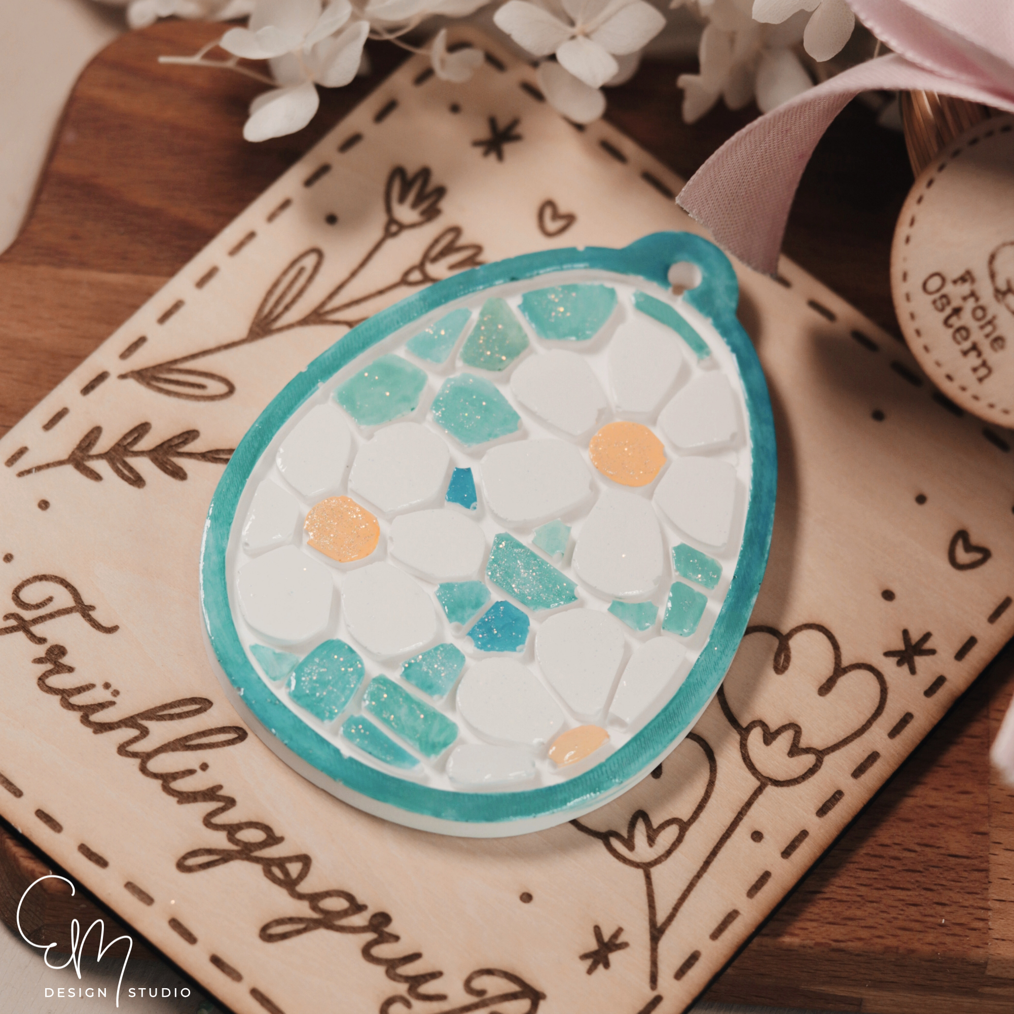 Silikonform „Daisy Bloom“ – Mosaik-Anhänger mit floralem Muster